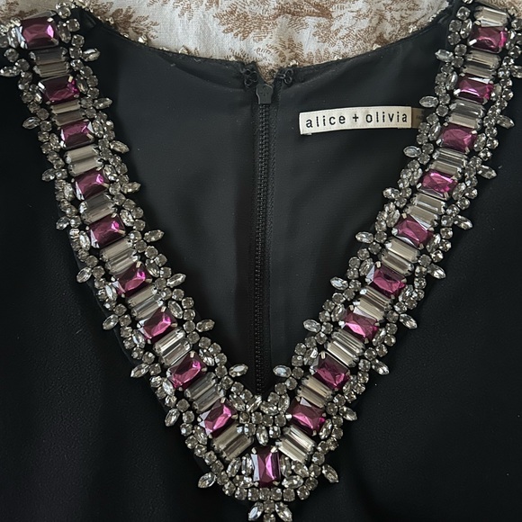 Alice + Olivia Prim Embellished Shift Black Dress Size 2 - Picture 7 of 7